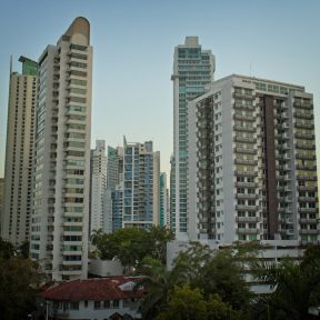 CzrArt - Viajero Panama QuedateEnCasa